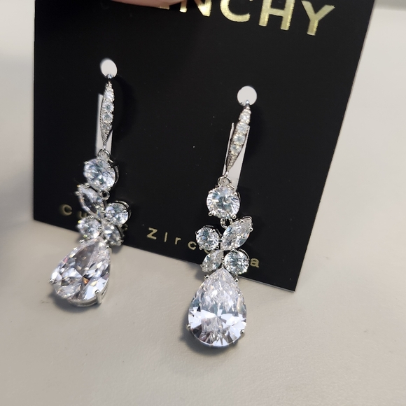 Givenchy Jewelry - NWT Givenchy Silver-Tone Cubic Zirconia Triple Drop Earrings